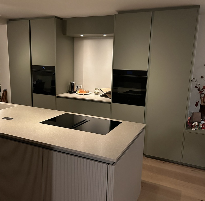 Afbeeldingslocatie: https://tweakers.net/i/obbYrp0jlHRCn8UWoaDSar32f2Y=/800x/filters:strip_icc():strip_exif()/f/image/AKfT6QnXYpUacjt0o5ppPbFy.jpg?f=fotoalbum_large