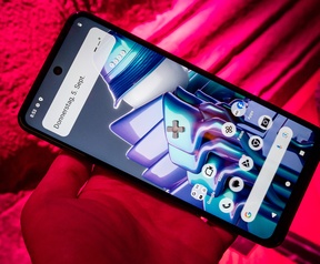 De HMD Fusion 'naakt'