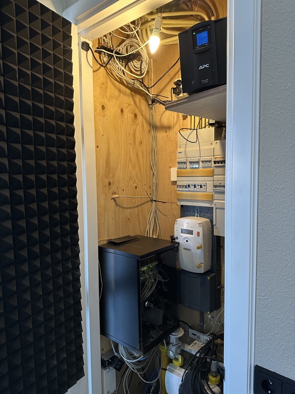 Afbeeldingslocatie: https://tweakers.net/i/ofdiXjJYSOfRqGYOAbBqqqF8tpA=/x800/filters:strip_icc():strip_exif()/f/image/6P83hP2fR6Mvb4BcEka74xYD.jpg?f=fotoalbum_large
