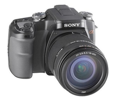 Sony DSLR-A100H + DT 18-200mm