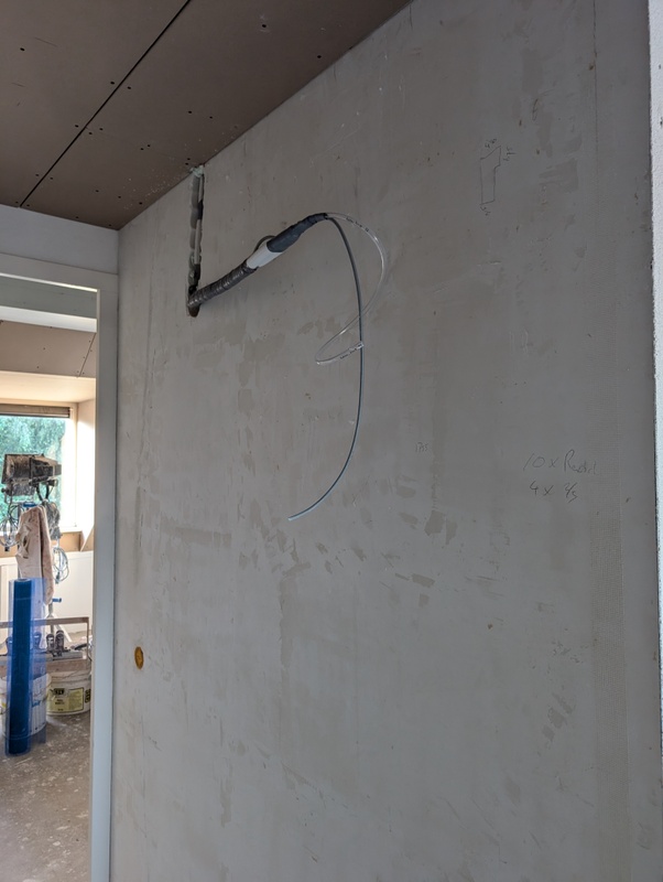 Afbeeldingslocatie: https://tweakers.net/i/om0j9k8M63ESTtiftjQa7OzE580=/x800/filters:strip_icc():strip_exif()/f/image/hrdz1XqwjmBmKm8TFWk339cI.jpg?f=fotoalbum_large