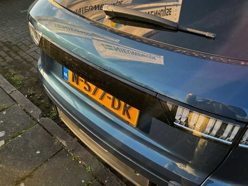 Afbeeldingslocatie: https://tweakers.net/i/omo8XPiC46SAW2EVCCPUOikEHMI=/800x/filters:strip_icc():strip_exif()/f/image/a00o52VBQfJUjRYiKQch7PWD.jpg?f=fotoalbum_large