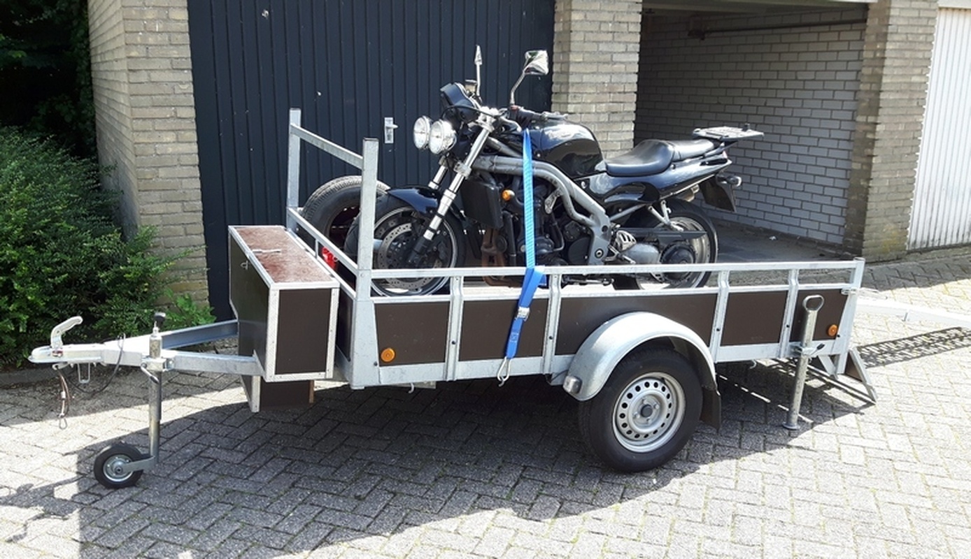 Afbeeldingslocatie: https://tweakers.net/i/onus-Ft5Yi-bYi__eCe1d3a0kAQ=/full-fit-in/4920x3264/filters:max_bytes(3145728):no_upscale():strip_icc():fill(white):strip_exif()/f/image/UX94yOC7gNxFJb2rjGLZ4CKd.jpg?f=user_large