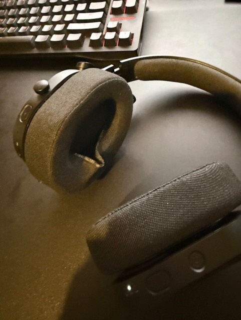 Afbeeldingslocatie: https://tweakers.net/i/ooH0bvulSB9IwH4E7W-axpkOYS4=/fit-in/4920x3264/filters:max_bytes(3145728):no_upscale():strip_icc():strip_exif()/f/image/7dtJaIROBFNKOBGIL0aQDJCW.jpg?f=user_large