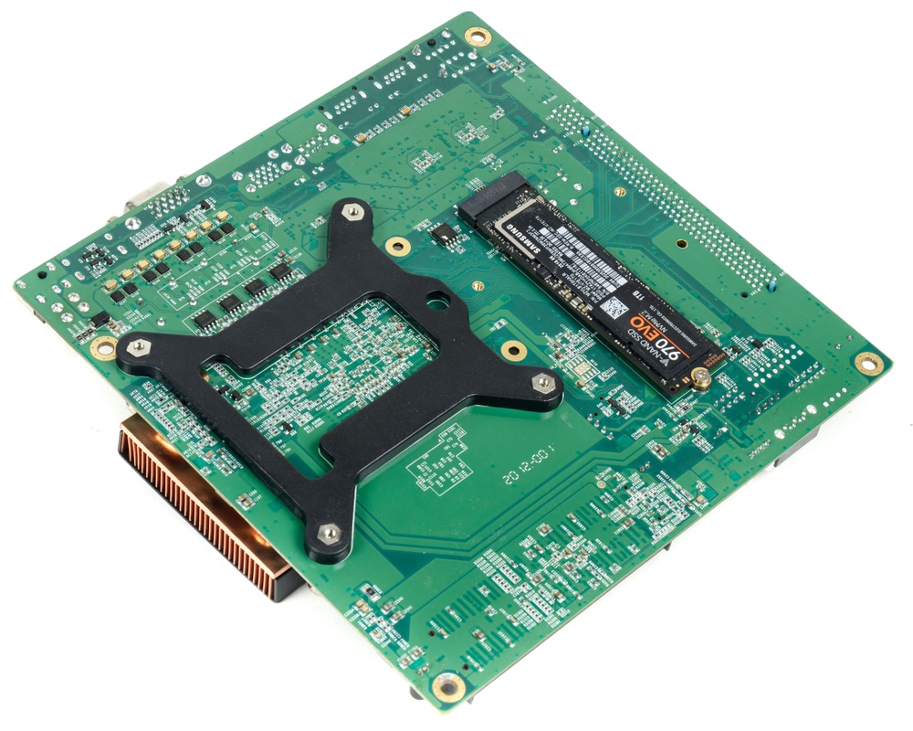 De Zhaoxin KX-U6780A gereviewd - De KX-U6780A - Achtergrond - Tweakers
