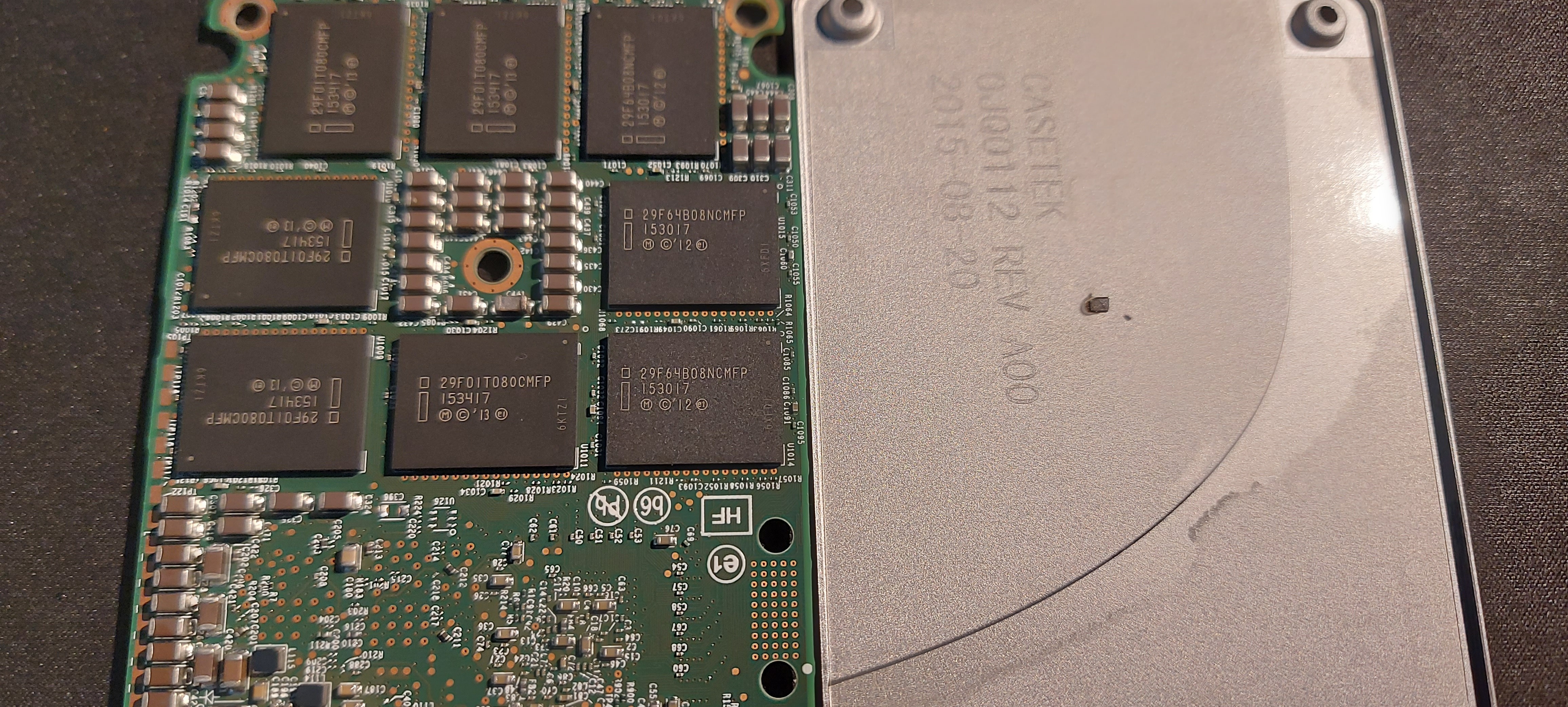 Defecte condensator op PCB van SSD(?) - Modding, mechanica en ...