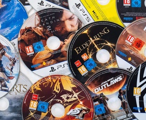 Fysieke games PS5-games schijfjes PlayStation 5. Foto: Tweakers