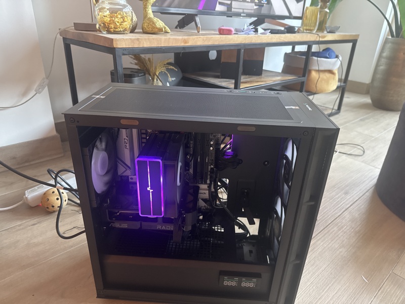 Afbeeldingslocatie: https://tweakers.net/i/p53KDwsx_ZyotJvHjzx8kZJHDNQ=/800x/filters:strip_icc():strip_exif()/f/image/V6ow8O7nlmPjAFKS4C0aIUI1.jpg?f=fotoalbum_large