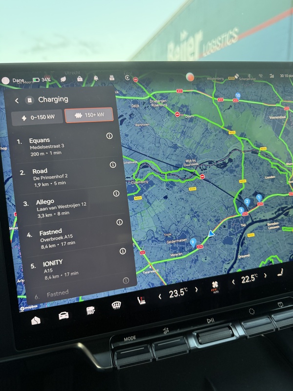 Afbeeldingslocatie: https://tweakers.net/i/p5lSEkvyfFEtrE2r6ZM7uDFPlIU=/x800/filters:strip_icc():strip_exif()/f/image/3Ryv8o4mAcoHymOAV4w0HP7h.jpg?f=fotoalbum_large