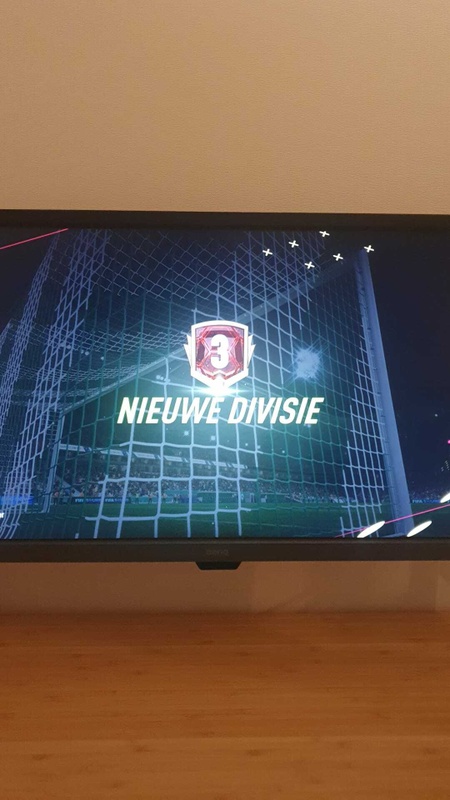 Afbeeldingslocatie: https://tweakers.net/i/p67thdxL9TxCwLZG1H8iMi9cKHA=/x800/filters:strip_icc():strip_exif()/f/image/M7XBdJMjmEaMe7k9NfCs3EmE.jpg?f=fotoalbum_large