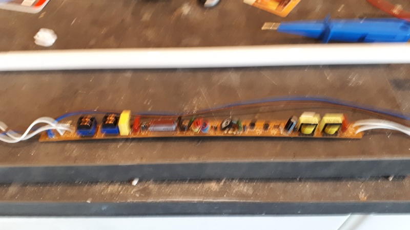 Afbeeldingslocatie: https://tweakers.net/i/p6qbqULYrnJleV64f8jOtuPuamU=/800x/filters:strip_icc():strip_exif()/f/image/L41t5Y5clIhdg3Jr59uLhtOL.jpg?f=fotoalbum_large