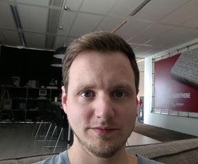 Moto G4 Plus vs P9 Lite fotovergelijking frontcamera