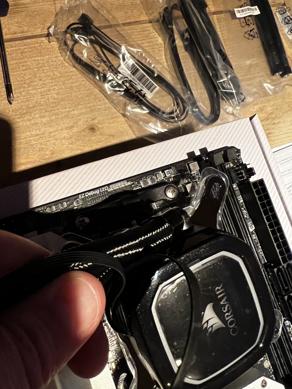 Afbeeldingslocatie: https://tweakers.net/i/pEjsQyaZi7H8miblNZTPVyNs6_o=/x800/filters:strip_icc():strip_exif()/f/image/ZTuGImWByoYuex1TzmeLnKAd.jpg?f=fotoalbum_large