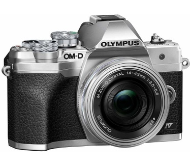 Olympus E‑M10 Mark IV + ED 14-42mm + ED 40-150mm