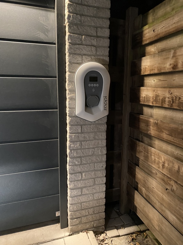 Afbeeldingslocatie: https://tweakers.net/i/pGOGUGo7VkjMEJfYnLwzQptWWfE=/x800/filters:strip_icc():strip_exif()/f/image/0vHDveiwti434JBljNLbcQ0c.jpg?f=fotoalbum_large