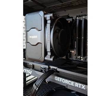 Xenith Extreme Epoch - Ryzen 9 9950X3D - GeForce RTX 5080 - 64 GB DDR5 - 2 TB Samsung ssd