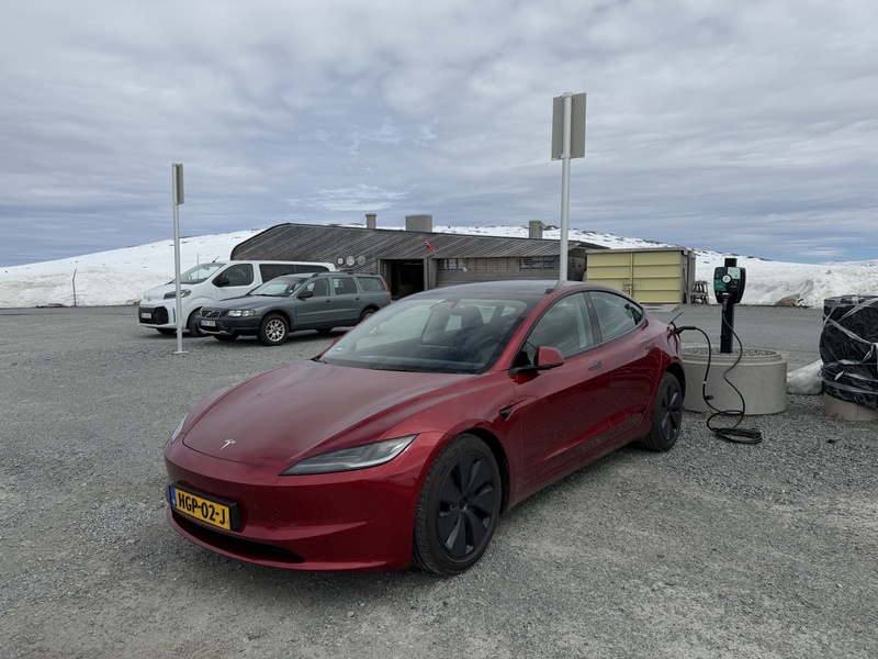 Afbeeldingslocatie: https://tweakers.net/i/pKJGjKtgQBH94qN0ZlRlYmK79iw=/800x/filters:strip_icc():strip_exif()/f/image/yoiUyKRKxnQHWgpewO4L1jxD.jpg?f=fotoalbum_large