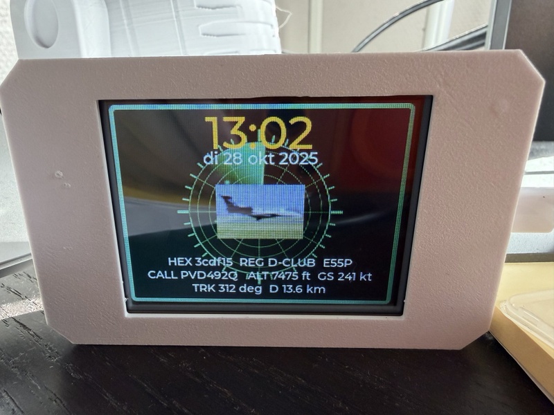 Afbeeldingslocatie: https://tweakers.net/i/pLtL65sn_1CC8Wd0-8ZWmQepjcc=/800x/filters:strip_icc():strip_exif()/f/image/7lEsh8TBRKmA5AoVm9kqP6vW.jpg?f=fotoalbum_large