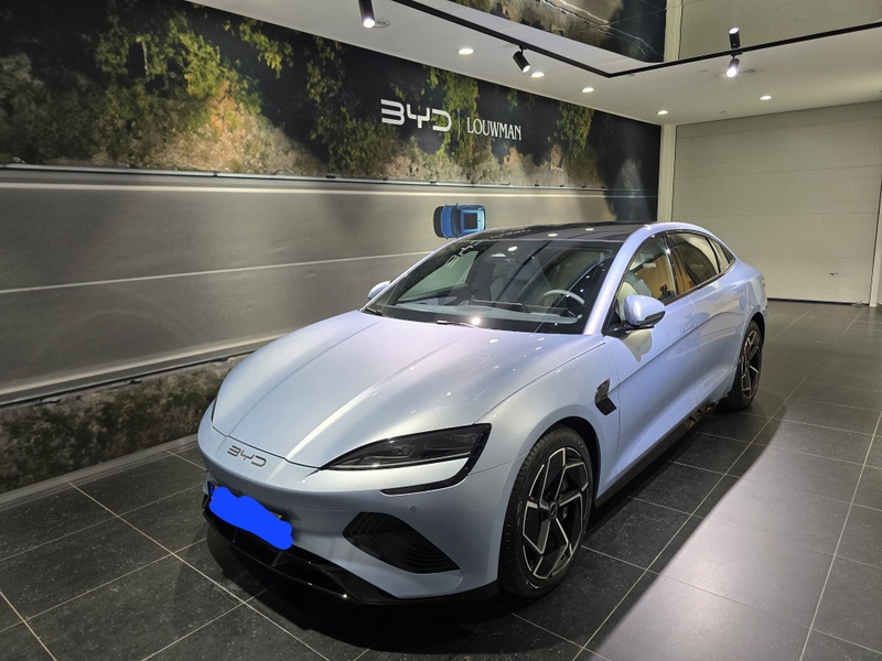 Afbeeldingslocatie: https://tweakers.net/i/pM4ASxTuaFT1zuFvDL_visH8cVU=/800x/filters:strip_icc():strip_exif()/f/image/FMlDrii9U0zPxowirXGHoJFA.jpg?f=fotoalbum_large