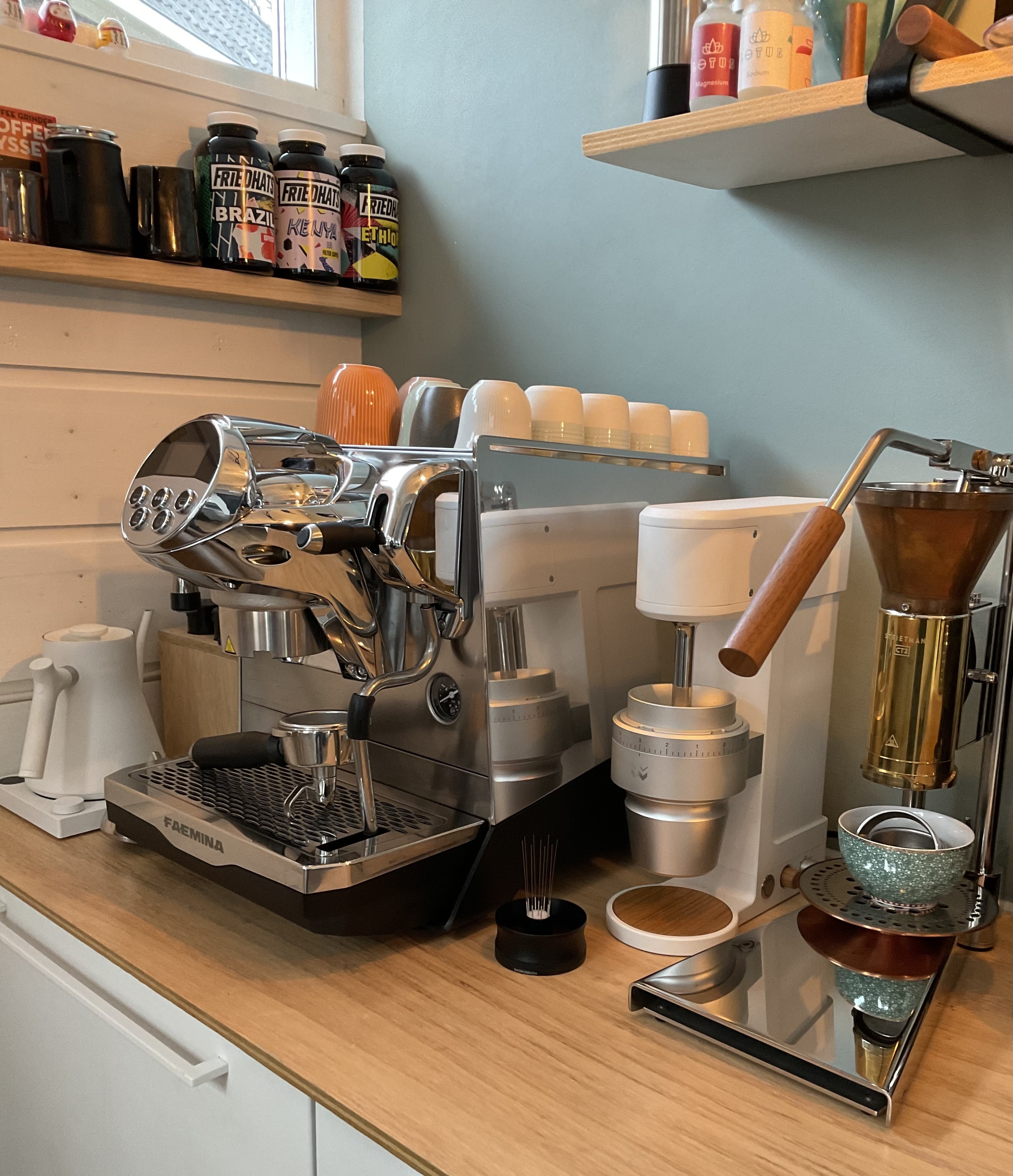Houten lepelschep, maatbeker voor gemalen koffie, maatlepel voor koffie van hout, maatbeker voor het mengen van soepen, houten theemaatbeker voor containers