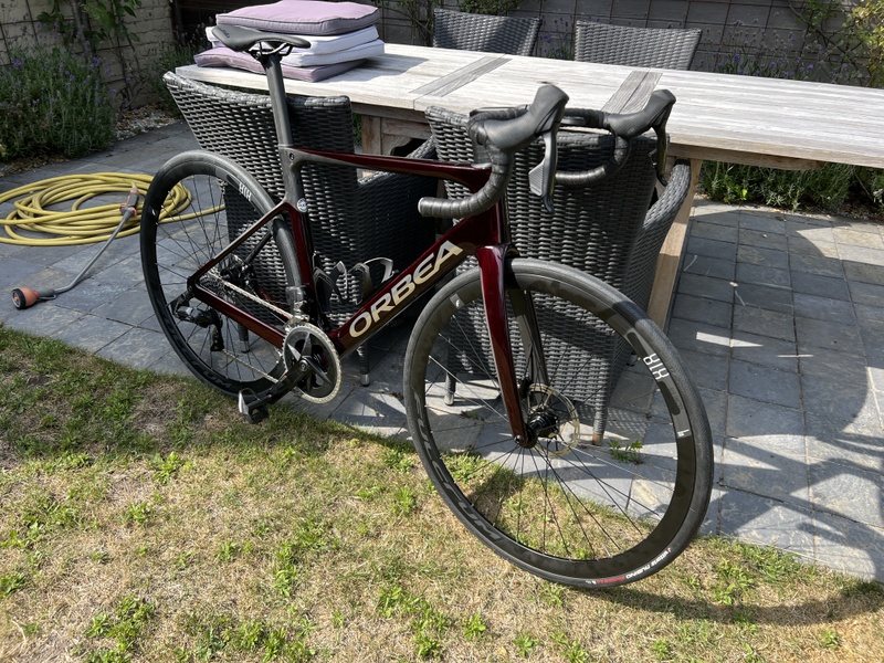 Afbeeldingslocatie: https://tweakers.net/i/pPmyQtX_vqxuYu1pr-IqDhgKOZw=/800x/filters:strip_icc():strip_exif()/f/image/RF2rH1CX8JazSKskPjGmhI5q.jpg?f=fotoalbum_large