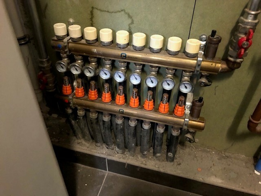 Afbeeldingslocatie: https://tweakers.net/i/pQ5Lfutp4uRL9I7ZA8dN2Vnw5mE=/full-fit-in/4920x3264/filters:max_bytes(3145728):no_upscale():strip_icc():fill(white):strip_exif()/f/image/3f1rO9zUqEaL1qHHaiGqPKb2.jpg?f=user_large