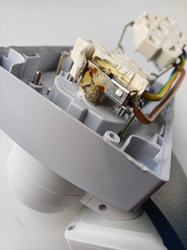 Afbeeldingslocatie: https://tweakers.net/i/pXUuEZZ0r8DplWNO382okg90MVM=/x800/filters:strip_icc():strip_exif()/f/image/VIA8Sllr5QwaJskUoADuJvhl.jpg?f=fotoalbum_large