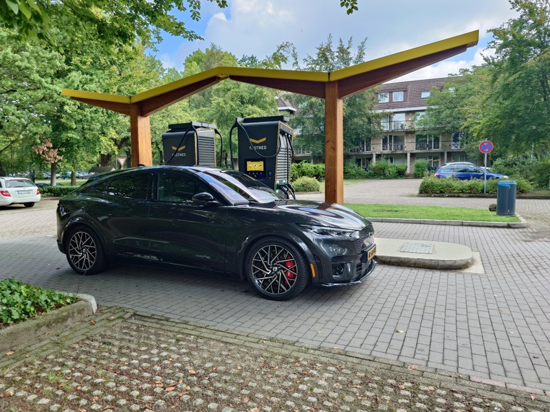 Afbeeldingslocatie: https://tweakers.net/i/pYjhRzh-WQXRX3WFYWwVJ0DL-eU=/800x/filters:strip_icc():strip_exif()/f/image/QfeRFRlhmA0TODT0IT7ehaFZ.jpg?f=fotoalbum_large