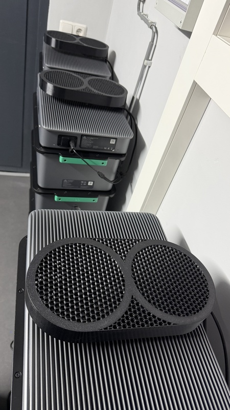 Afbeeldingslocatie: https://tweakers.net/i/pZpfI3IxoygTx5tIk6tVQXkQeFg=/x800/filters:strip_icc():strip_exif()/f/image/D0ONO497qSXMpvOudTW0yGoh.jpg?f=fotoalbum_large