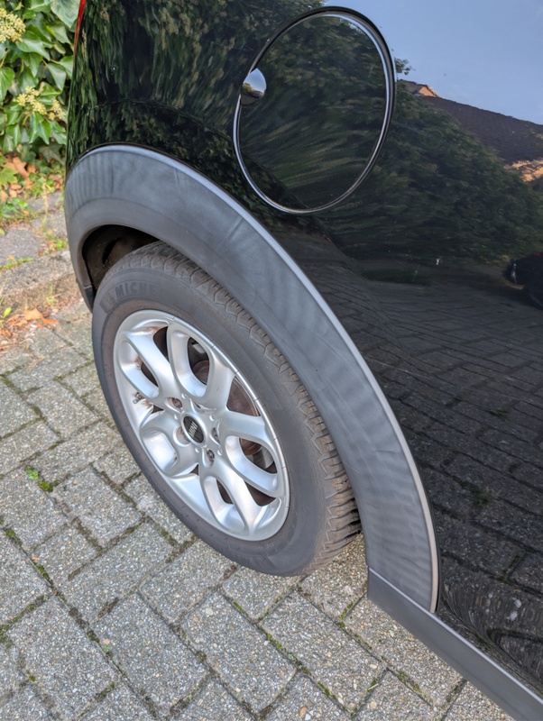 Afbeeldingslocatie: https://tweakers.net/i/pa3-6S5KBrQFiwz3HcZw3Hopfs4=/x800/filters:strip_icc():strip_exif()/f/image/gMUnSNWlu1aobwDiT7Z8pmM9.jpg?f=fotoalbum_large