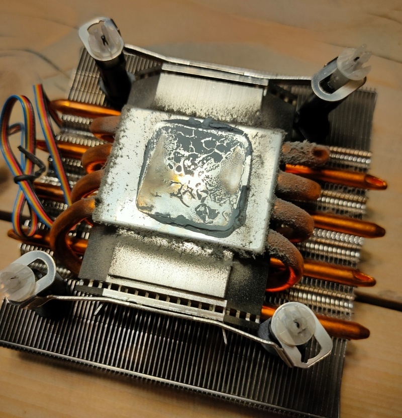 Afbeeldingslocatie: https://tweakers.net/i/paoq_YZdk8WDKpXGD3s7GO6FuVM=/800x/filters:strip_icc():strip_exif()/f/image/fx8f3Xwb4oMlU0PnD9HNyxFS.jpg?f=fotoalbum_large
