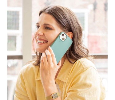 Accezz Liquid Silicone Backcover iPhone 11 - Donkergroen