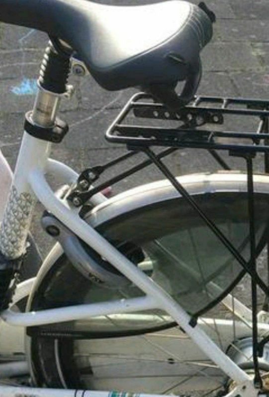 Afbeeldingslocatie: https://tweakers.net/i/pl3DHNXyfaC739jW_w2Z44ZLtBE=/x800/filters:strip_icc():strip_exif()/f/image/3JslE7u15igv1Bv5k5Zl1X2f.jpg?f=fotoalbum_large