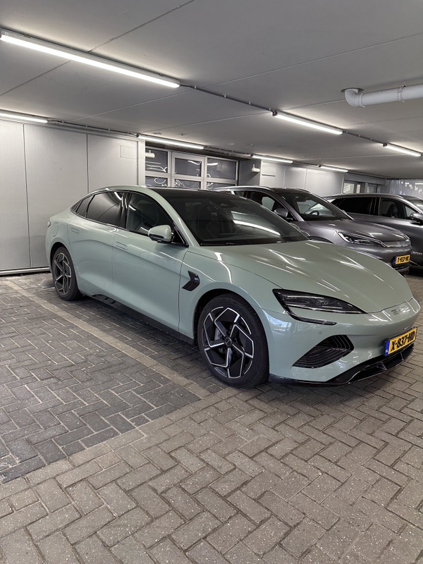 Afbeeldingslocatie: https://tweakers.net/i/plsS-U6eAuXC3GFo6T9KGRTw2EE=/x800/filters:strip_icc():strip_exif()/f/image/sK5AoA1AAkXMT1dQuqDYKRi1.jpg?f=fotoalbum_large