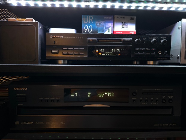 Afbeeldingslocatie: https://tweakers.net/i/powktFY9m5kSZC6k_P-gkVexP6w=/620x/filters:strip_icc():strip_exif()/m/286700/1Vmvsbozq2xcZ7mWF02TrF2ZptFjrdgQZPkIvSKw7TwK5BRPMa.jpeg?f=620xauto