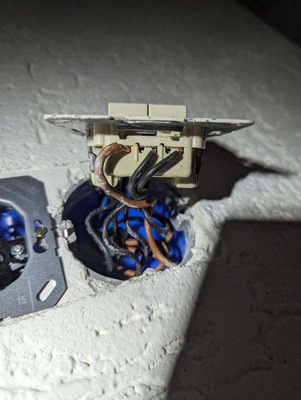 Afbeeldingslocatie: https://tweakers.net/i/pq_0LZ2hTGTcXYSI7-Syhbiih44=/x800/filters:strip_icc():strip_exif()/f/image/nRWXmECZTBo3RPbImYPGBceU.jpg?f=fotoalbum_large