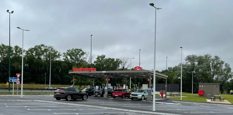 Afbeeldingslocatie: https://tweakers.net/i/prg1EfJZf2UIG0bD56fZJ0uptaY=/800x/filters:strip_icc():strip_exif()/f/image/NiF30rfqEnE3jMU5HEl235IH.jpg?f=fotoalbum_large