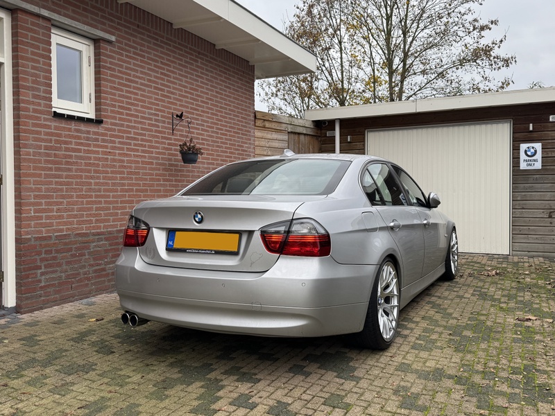 Afbeeldingslocatie: https://tweakers.net/i/psfdTqWRvOGek_wZB5p2kDj4Uro=/800x/filters:strip_icc():strip_exif()/f/image/7jYx3133MEwivVtfrvK4HdW5.jpg?f=fotoalbum_large