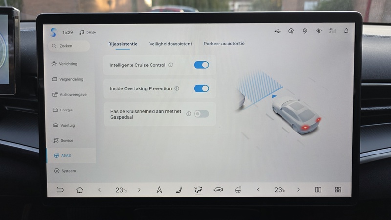 Afbeeldingslocatie: https://tweakers.net/i/pvalv0laOy0YPF6CGsFKC-KNjcg=/800x/filters:strip_icc():strip_exif()/f/image/5fzPzNnPFP7nHTKcIa5N6KIs.jpg?f=fotoalbum_large