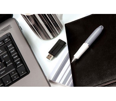 Verbatim Store 'n' Go PinStripe 4GB Zwart