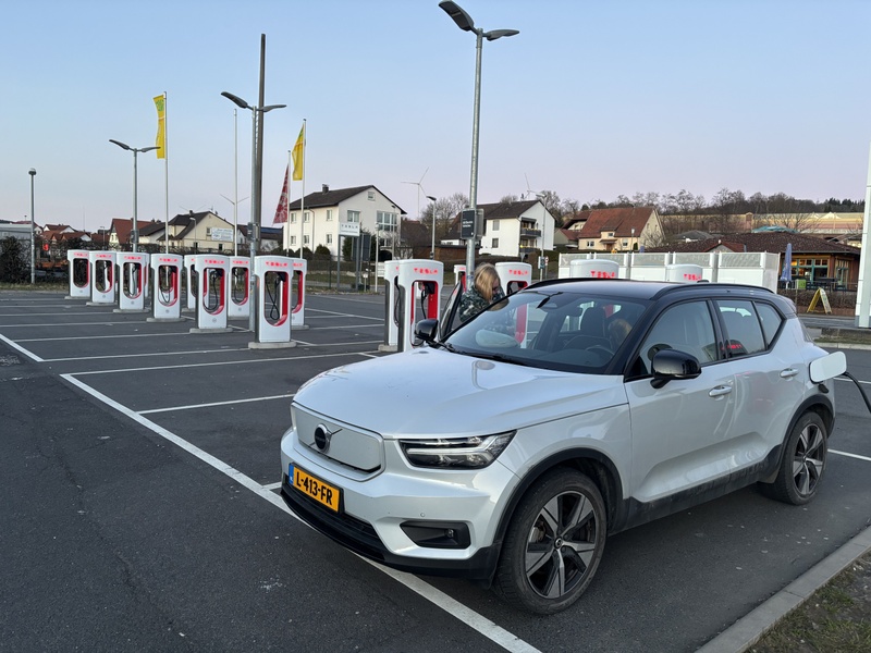 Afbeeldingslocatie: https://tweakers.net/i/q0cl36xV1jOHe4MnEDvHWMhTc90=/800x/filters:strip_icc():strip_exif()/f/image/FYXrSVuppDtW0shbnpzlqJc4.jpg?f=fotoalbum_large