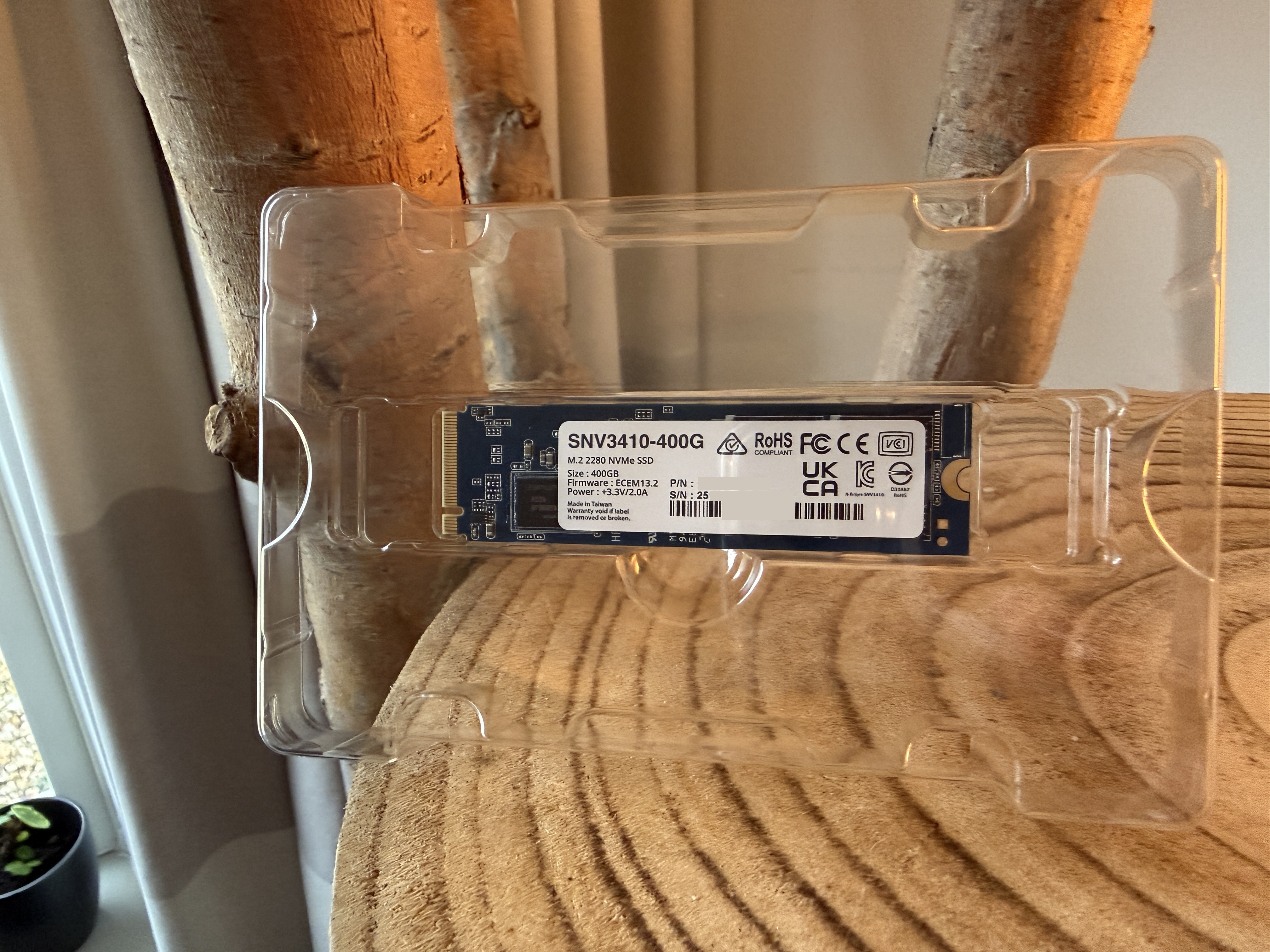 Afbeeldingslocatie: https://tweakers.net/i/q73DRVZKP2wbn4uvOI0u0ADg8Is=/m/383141/1VvZ8Rw5yzW3M4PaWhKEkuHYfyAtg2su7SoukjlIc1B9KlK0QB.jpeg