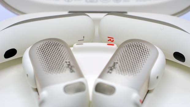 Afbeeldingslocatie: https://tweakers.net/i/q7kbOHn21qnXEpCMr-FuZQQjg4s=/620x/filters:strip_icc():strip_exif()/m/535868/1VJZrPVJHQlRRg8wltSXsAxuCreQFwFX6i8aMrvIepBJLUXz5f.jpeg?f=620xauto