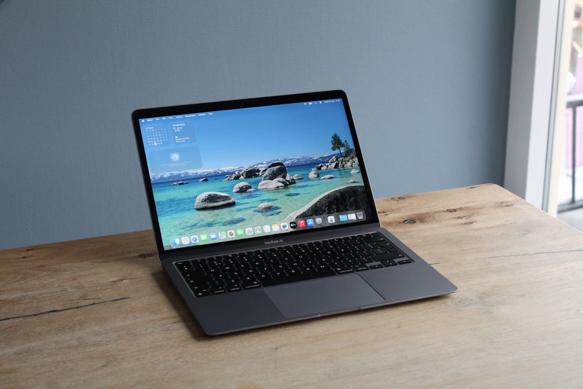 Apple MacBook Air 2020 M1, 8GB ram, 7-core GPU, 256GB ssd (Qwerty