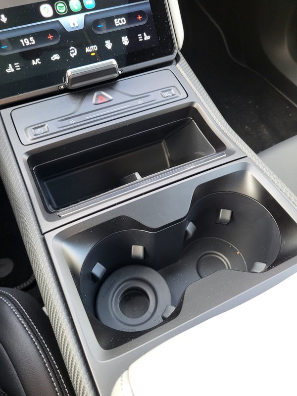 Afbeeldingslocatie: https://tweakers.net/i/qDlWq5b1HsxOfR4pqMHePg24-9Q=/x800/filters:strip_icc():strip_exif()/f/image/zHBGU91Sgi6T1D9V9PAOUGyn.jpg?f=fotoalbum_large