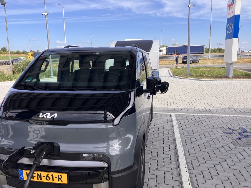 Afbeeldingslocatie: https://tweakers.net/i/qElL5x4nYwOvEo3yGln6PkRXJck=/800x/filters:strip_icc():strip_exif()/f/image/3XvmMDUmxo8JN0SFmrp70ZL4.jpg?f=fotoalbum_large