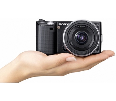 Sony NEX-5A + 16mm f/2.8 Pancake Lens Zwart