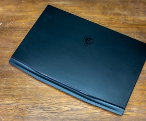 MSI GS77