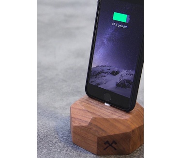 Woodcessories EcoDock - Wooden iPhone Dock Solid Walnu