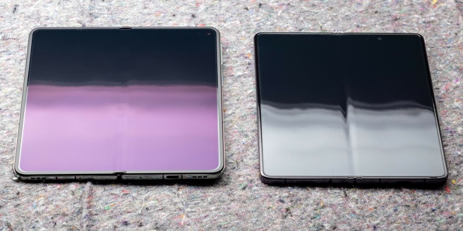 OnePlus Open (links) en Samsung Galaxy Z Fold5
